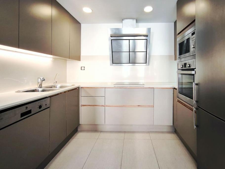 Moderno Apartamento Duplex En Terrassa Centro ภายนอก รูปภาพ